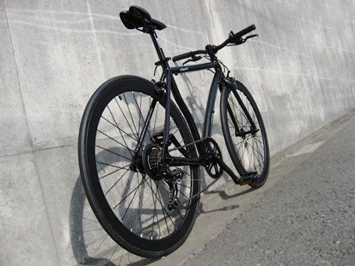 700c