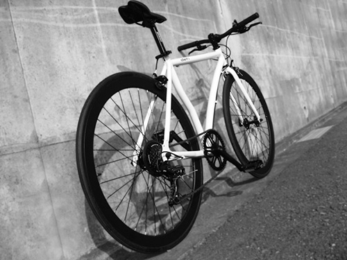 700c